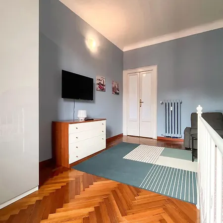 Viale Lunigiana Station Big House - 6 People * Milan